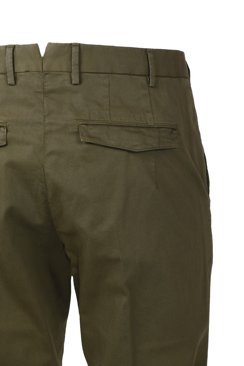 shop PT01 Sales Pantalone: PT01 pantaloni elasticizzati in cotone e lino.
Slim fit.
Composizione: 75% Cotone 23% Lino 2% Elastan.
Fabbricato in Italia.. COATMAZ00CL1 PM09-Y471 number 3186255